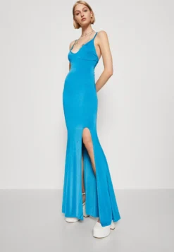 Wal G Rosie Strappy - Maxi-Jurk - Ocean Blue 9 Wal G Rosie Strappy - Maxi-Jurk - Ocean Blue -Wal G Verkoopwinkel d43f5bd38c334dfebdd46b1c1790f61d scaled