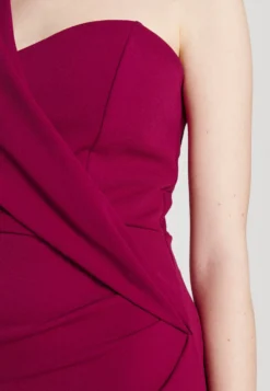 Wal G Sveena Dress - Maxi-Jurk - Magenta -Wal G Verkoopwinkel d49d0b62e79e4f5885ac6ae6e52fa01c scaled