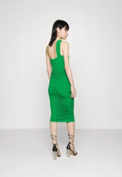 Wal G Aureliae Gathered- Etui-Jurk - Leaf Green -Wal G Verkoopwinkel d651a6948da84b83bacb3c1475fc24ca scaled