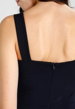 Wal G V Neck - Jumpsuit - Navy 8 Wal G V Neck - Jumpsuit - Navy -Wal G Verkoopwinkel d7b7c8f04a594a0e9b1ff2ddf87a5179