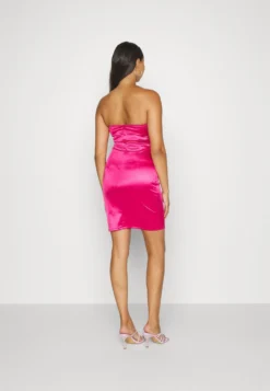 Wal G Milla Corset- Cocktailjurk - Fuchsia -Wal G Verkoopwinkel d95a7baf420c4d72b92648b34a413757 scaled