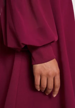 Kat Sleeve Dress - Cocktailjurk - Berry Wine -Wal G Verkoopwinkel df0b699a23c74427a67a59191a8dc4ca scaled