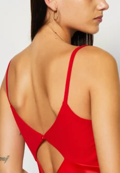 Wal G Moana Cut Out - Galajurk - Red -Wal G Verkoopwinkel e0b6a45c6ac84763b80097cd2cbf4b6d scaled