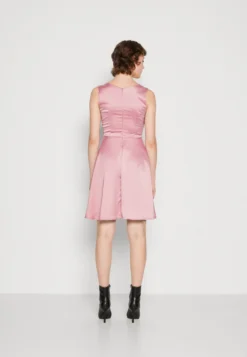 Wal G Logan Cowl Neck Midi - Cocktailjurk - Mauve Pink -Wal G Verkoopwinkel e17fd7b48db14271ae7b3f526d8d2306 scaled