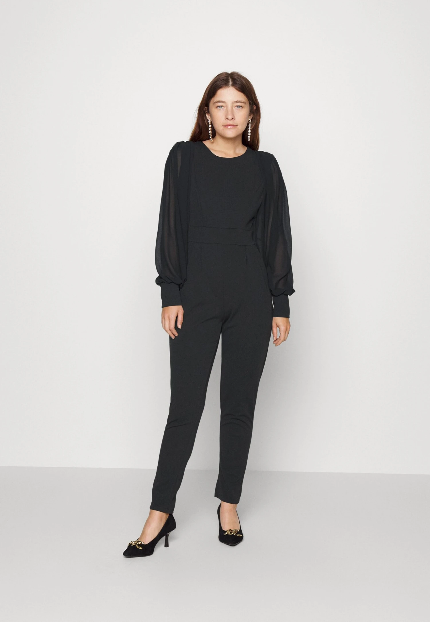 Joan - Jumpsuit - Black 1 Joan - Jumpsuit - Black