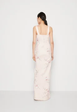 Wal G Wedding Dolly V Neck Print Maxi - Jerseyjurk - Apricot/Multi-Coloured -Wal G Verkoopwinkel e1ead963b14a433eb236da7d1b8c498c scaled