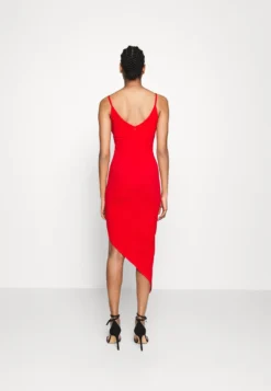 Laila Asymmetric Midi Dress - Jurk - Red -Wal G Verkoopwinkel e414849f03754a09adac1416db10a910 scaled