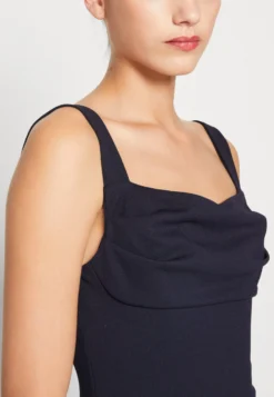 Wal G Serena Pleated - Jumpsuit - Navy Blue 11 Wal G Serena Pleated - Jumpsuit - Navy Blue -Wal G Verkoopwinkel e4620a30a357488c9e670fda8501a216 scaled