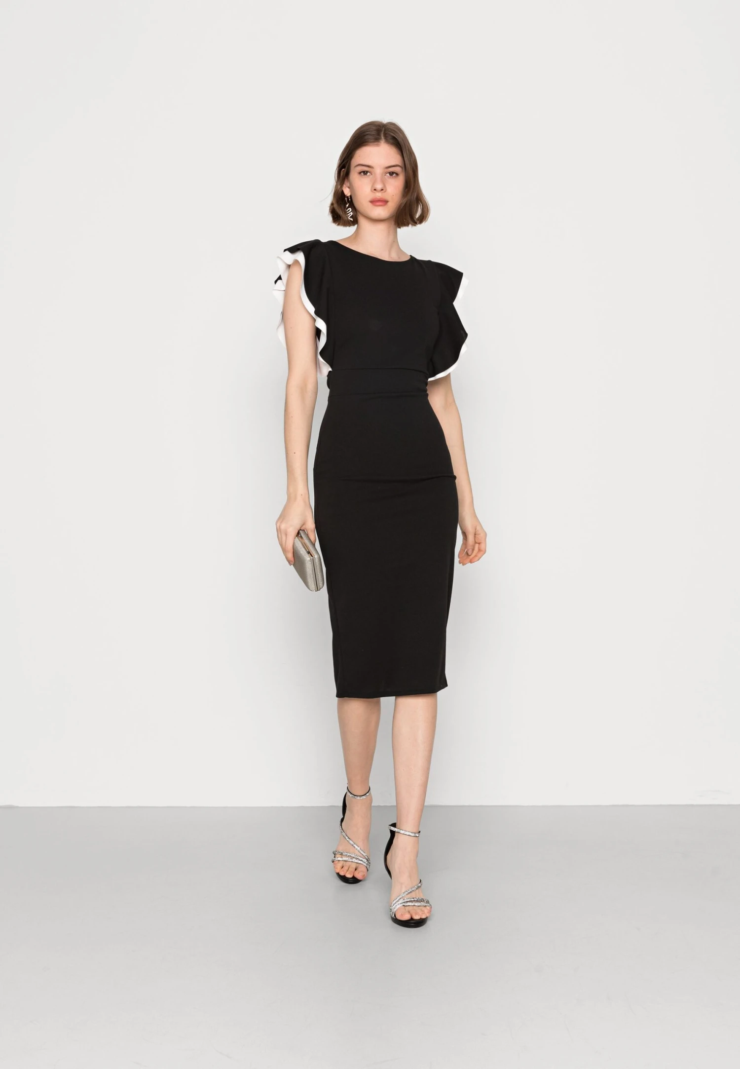 Wal G Kelly Ruffle Sleeve Midi Dress - Cocktailjurk - Black/White 2 Wal G Kelly Ruffle Sleeve Midi Dress - Cocktailjurk - Black/White - Afbeelding 2