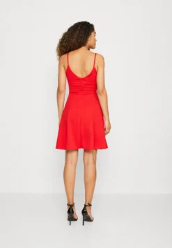 Wal G Jina Skater Dress - Jerseyjurk - Red -Wal G Verkoopwinkel f0d01f1782a8480f8f49b61b57e3d613 scaled