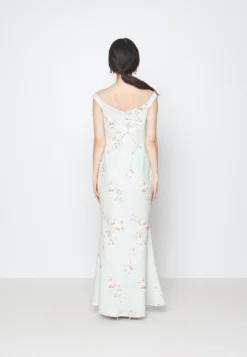 Wedding Kai V Neck Maxi - Galajurk - Sage Green -Wal G Verkoopwinkel f298f64a1bd041b287e58658e53a9163 scaled