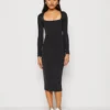 Wal G Mel Square Neck Midi - Cocktailjurk - Black
