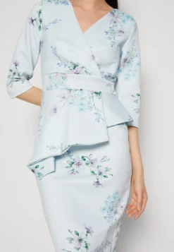 Wal G Wedding - Isabella Wrap Midi - Cocktailjurk - Light Blue -Wal G Verkoopwinkel f84303ed572c49d1ae72b89f8d99ff64 scaled