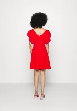 Max Ruffle Skater - Cocktailjurk - Red/Fuchsia -Wal G Verkoopwinkel faffbff62c9648e8ab0ae480f46e222b scaled