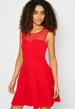 Wal G Tina Skater - Jerseyjurk - Red -Wal G Verkoopwinkel fb64597ca7be4604ab58e892c2e54248 scaled