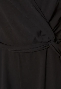 Cecillian V Neck Jumpsuit - Jumpsuit - Black 13 Cecillian V Neck Jumpsuit - Jumpsuit - Black -Wal G Verkoopwinkel fc16c79bfc554d4c980d6d1466142a0a scaled