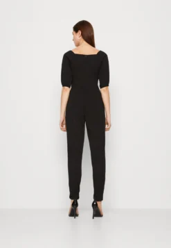 Wal G Alicia Straight Leg - Jumpsuit - Black -Wal G Verkoopwinkel fe1dba7ec53246f5a32da1ef8c769721 scaled