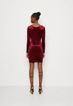 Wal G Valentines Dolly Cut Out Mini - Cocktailjurk - Wine -Wal G Verkoopwinkel fe276990cefe4f678c7dd0fd7e18ed2c scaled