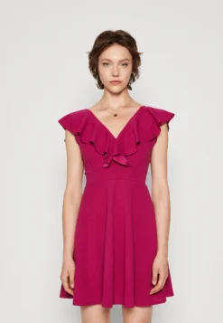 Wal G Micky Ruffle Skater - Cocktailjurk - Raspberry