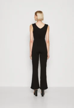 Wal G Billy V Neck - Jumpsuit - Black -Wal G Verkoopwinkel fe5aaeb9ccef4c668ae7c2365a20c7c6 scaled