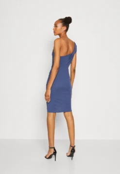 Wal G Milly One Shoulder Dress - Jerseyjurk - Denim Blue 8 Wal G Milly One Shoulder Dress - Jerseyjurk - Denim Blue -Wal G Verkoopwinkel ff64c5444cab498782ee63ed8b32f32b scaled